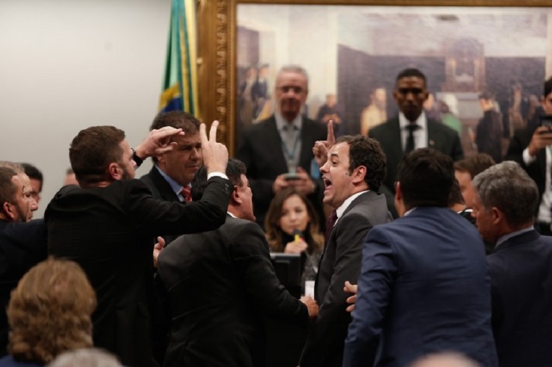 Deputado friburguense chama Sérgio Moro de “juiz ladrão”