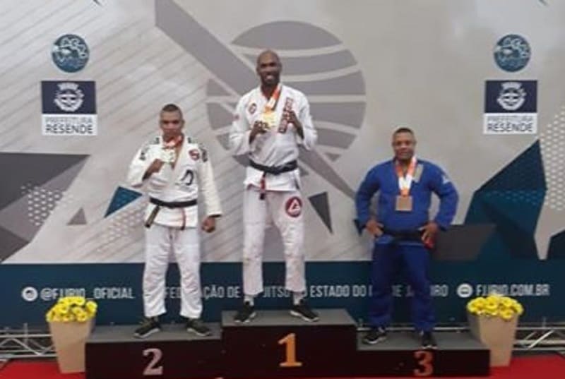 Vinicius Santos é campeão em Rezende