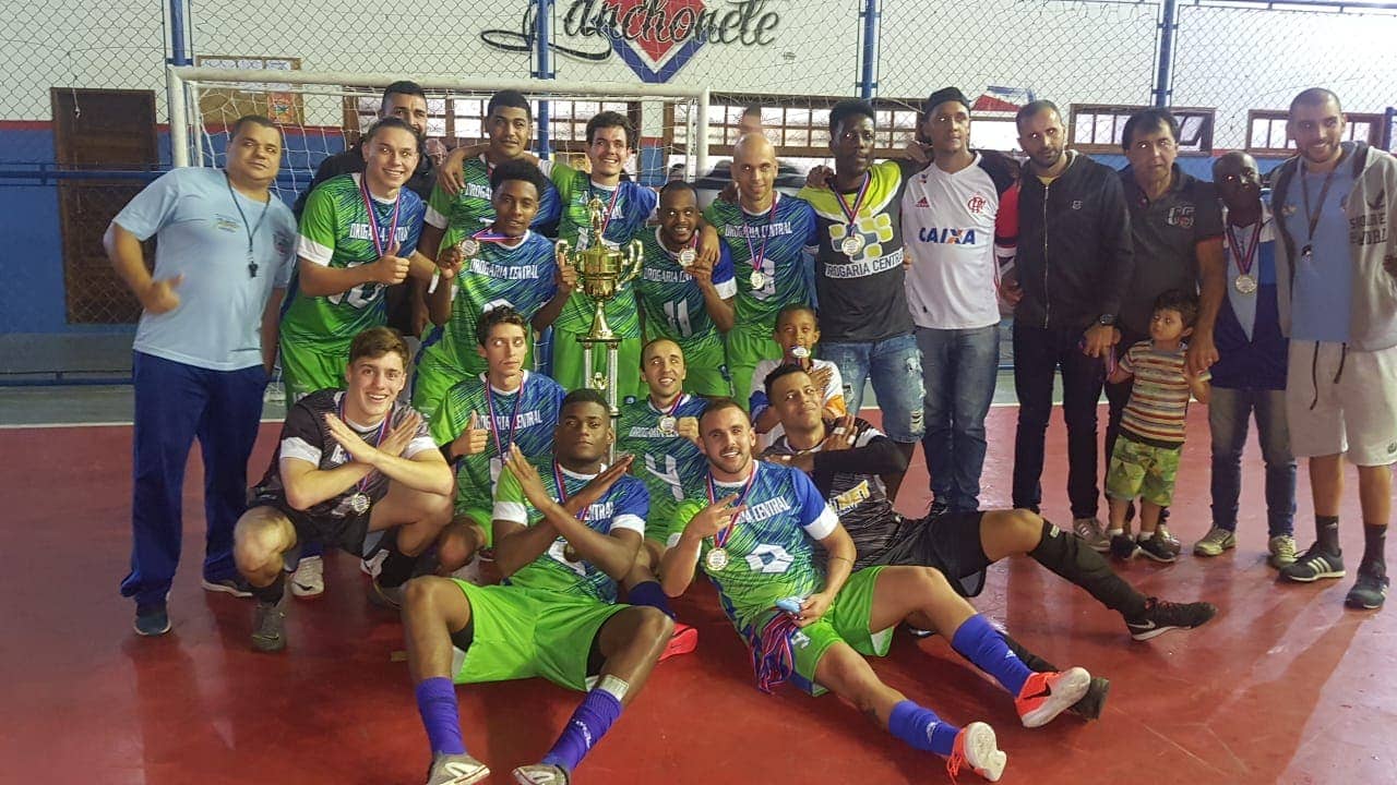 Drogaria Central, de Cantagalo, vence Campeonato de Futebol de Salão no Carmo