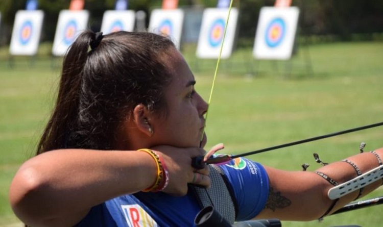 Françoise conquista ouro e prata no Campeonato Brasileiro de Tiro com Arco