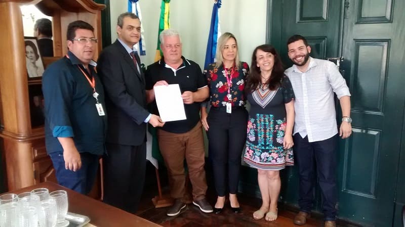 Duas Barras e Enel firmam contrato de parceria para poda de árvores