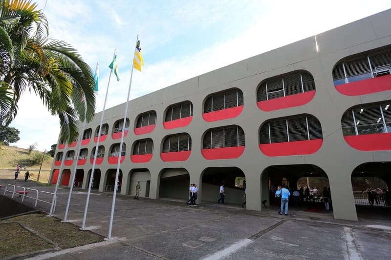 Governo do Estado inaugura 11 colégios militares