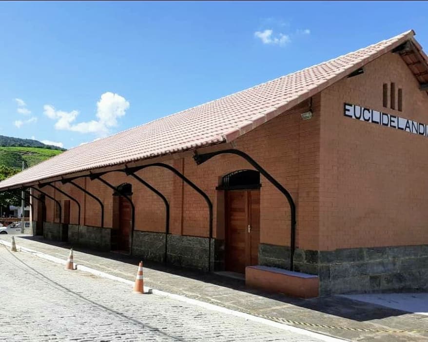 Estação Ferroviária de Euclidelândia foi toda restaurada e reformada