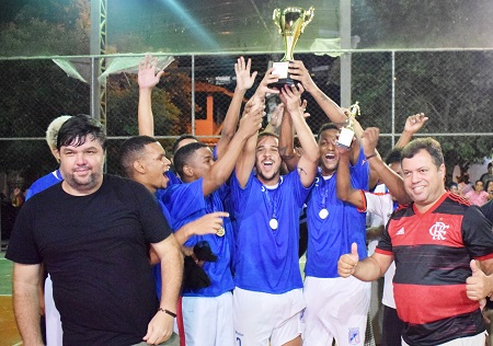 Retiro vence no futsal e amplia hegemonia em Cordeiro