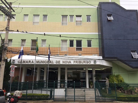 Câmara de Nova Friburgo entrega Comenda Barão de Nova Friburgo e títulos de Cidadão Friburguense