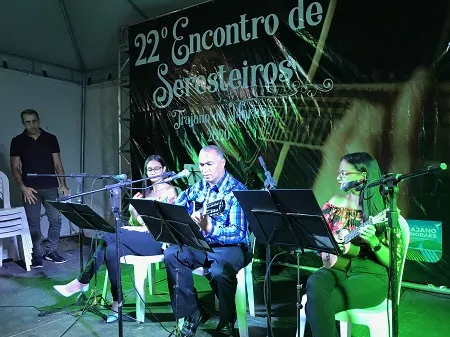 Vozes interpretaram artistas de nome durante o 22º Encontro De Seresteiros de Trajano de Moraes