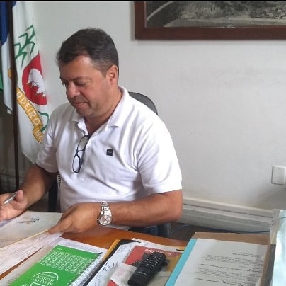 Prefeito de Cordeiro assina decreto com medidas preventivas contra o coronavírus