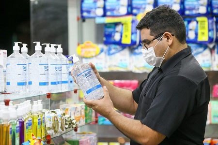 Procon faz levantamento de preços de álcool gel, máscaras e luvas descartáveis