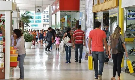 Levantamento do Sebrae mostra que 86% dos negócios fluminenses tiveram queda no seu faturamento