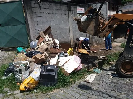 Prefeitura de Nova Friburgo apela para que a população contribua com a limpeza urbana