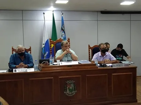 Vereadores de Cantagalo votarão recursos para reforma do prédio da Câmara e aquisição de uma pá carregadeira