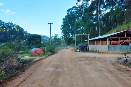 Reparo em manilha interfere na distribuição de água em Trajano de Moraes