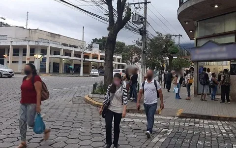 Rodízio é implantado em Nova Friburgo e empresários se manifestam contra sua implantação