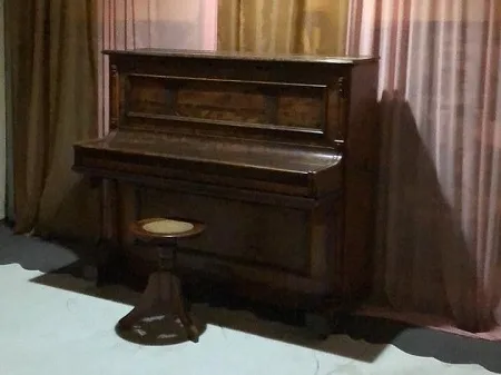 Piano é doado ao Galpão Cultural de Bom Jardim