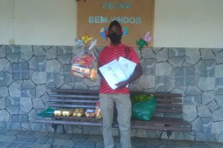 Mais de 2.400 alunos do Município de Bom Jardim são beneficiados com kits de alimentação escolar