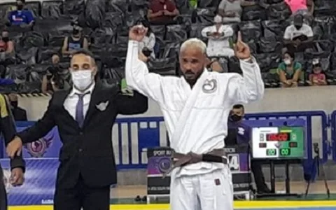 Atleta de Itaocara é ouro no Sul-Americano Open de Jiu-Jitsu