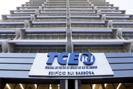 Carmo e São Sebastião do Alto recebem pareceres prévios contrários à aprovação de suas contas de 2020