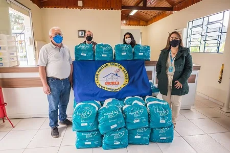 Energisa doa 5 toneladas de alimentos a famílias e instituições de Nova Friburgo