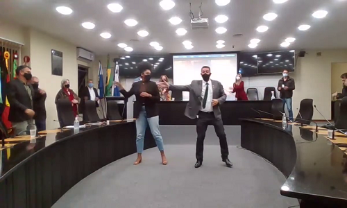 Câmara de Nova Friburgo esclarece a dança dos vereadores que viralizou na internet