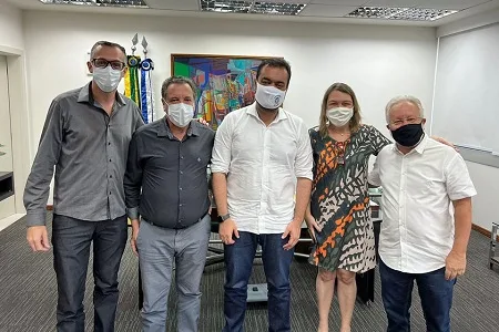 Municípios voltam a exigir o uso de máscaras após aumento de casos de Covid-19