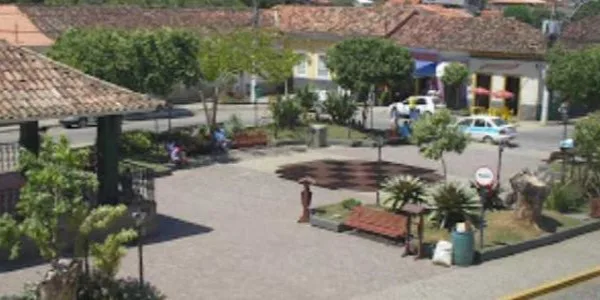 Duas Barras realiza Festival do Aipim com Torresmo com show de Paula Fernandes