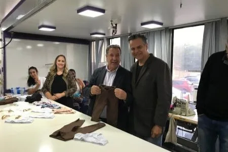 Parceria entre Firjan SENAI e Sindvest qualifica 90 profissionais para o setor de moda em Bom Jardim