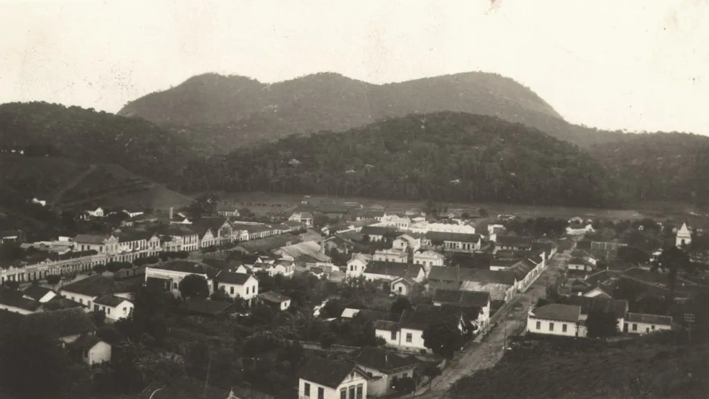 “Madalena Tavares: Cordeiro e sua história”, por Celso Frauches