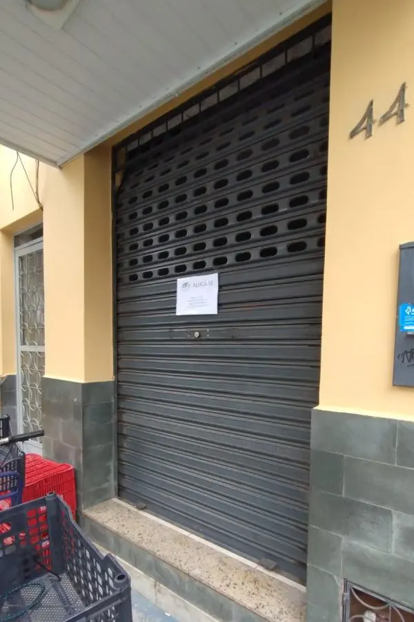 Aluga-se loja comercial no centro de Cantagalo
