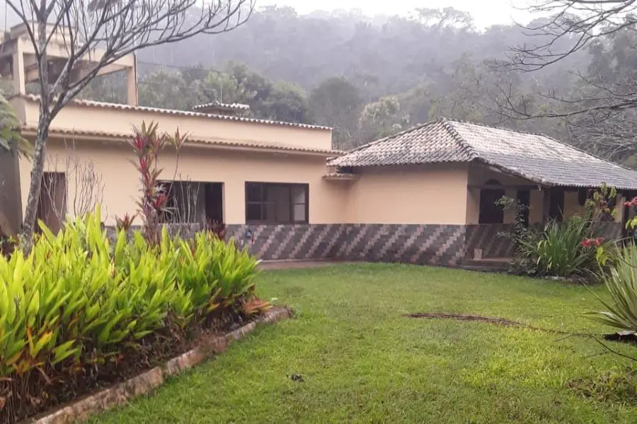 Vende-se sítio próximo à Fazenda Gamela, em Cantagalo