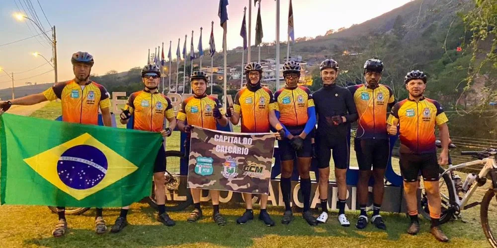Ciclistas percorrem as divisas do município de Cantagalo