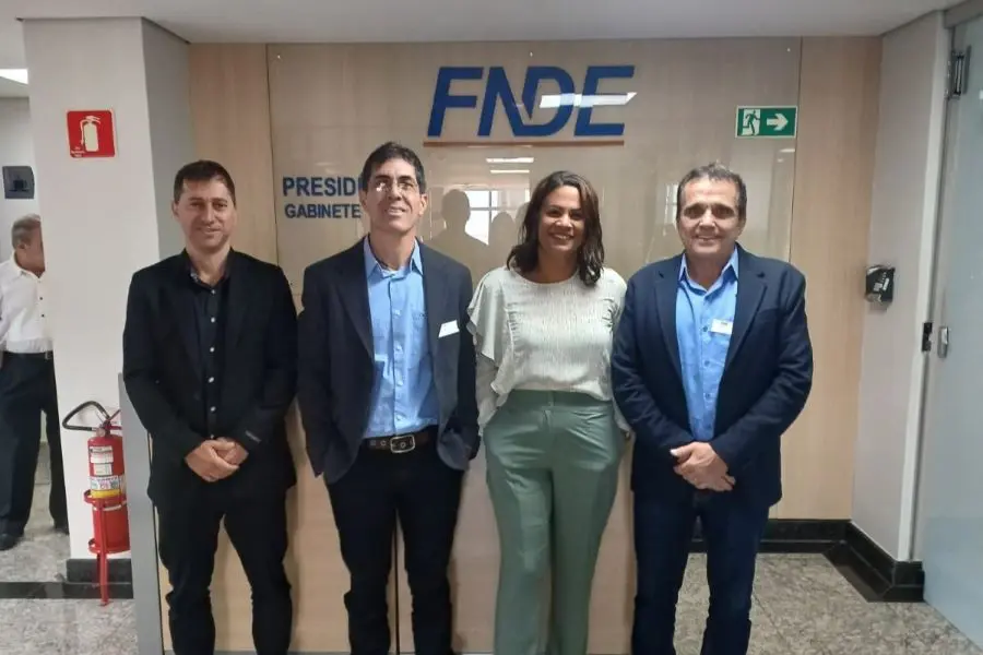 Prefeito de Carmo tenta resolver problema fiscal herdado da administração anterior