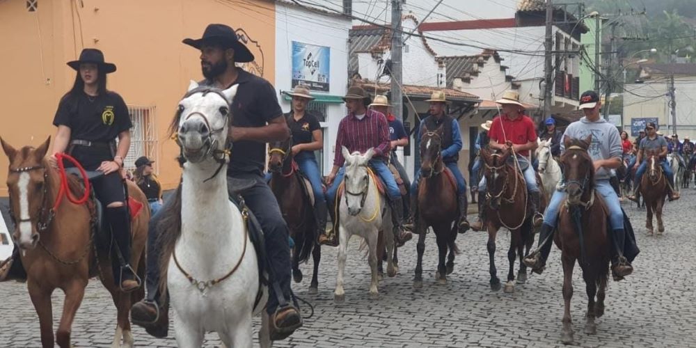 Primeira Cavalgada do Sagrado Coração de Jesus é realizada em Trajano de Moraes