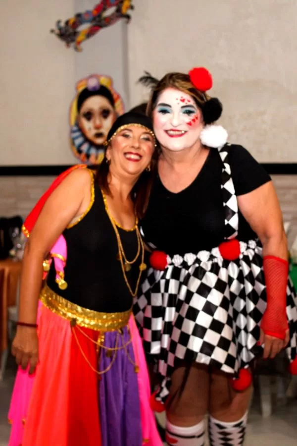 Bloco "As Belas sem as Feras" 2024