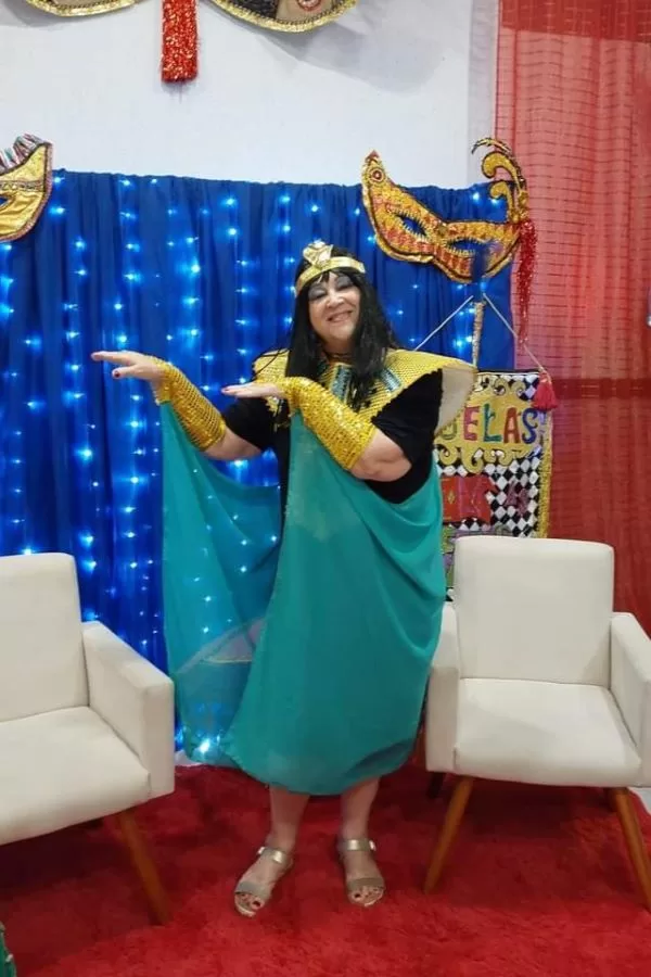 Bloco "As Belas sem as Feras" 2024