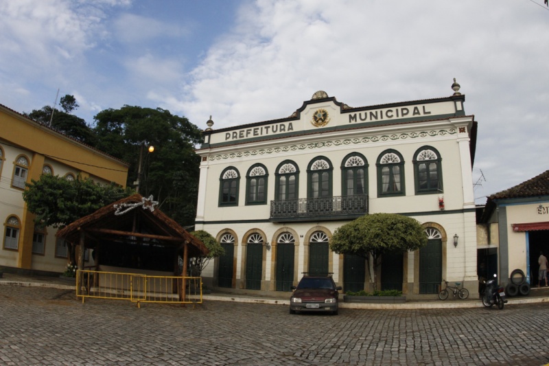 Prefeitura de Duas Barras publica edital de concurso com mais de 200 vagas