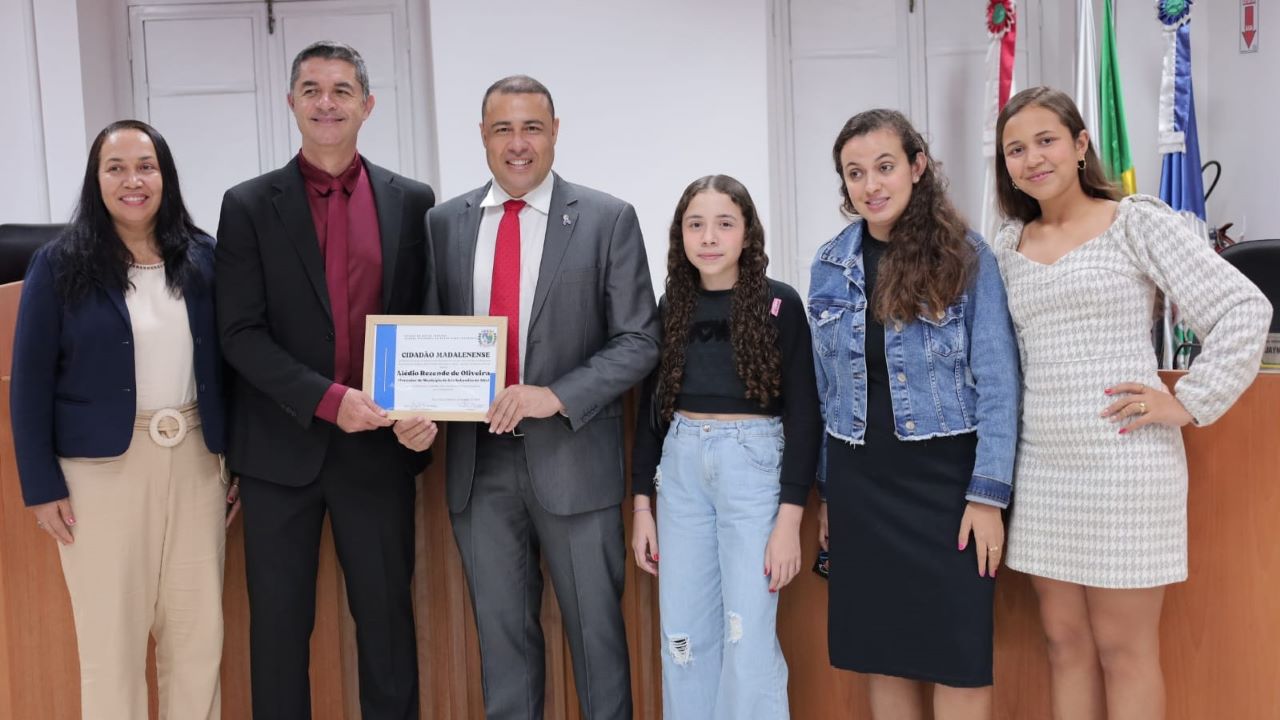 Vereadores de Macuco e São Sebastião do Alto recebem homenagens na Câmara de Madalena
