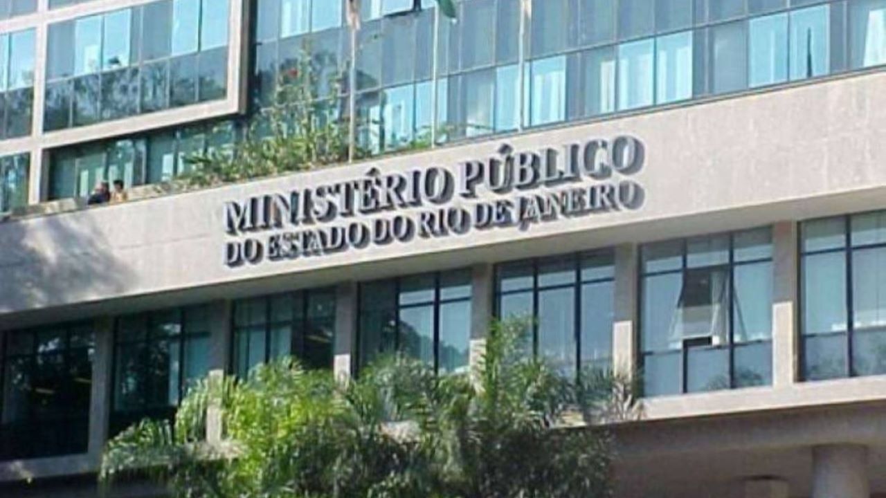 “CPI do Hospital de Cantagalo – Parte 2”, por Júlio Carvalho