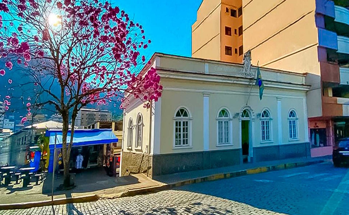 Os novos salários do prefeito, vereadores e secretários em Bom Jardim