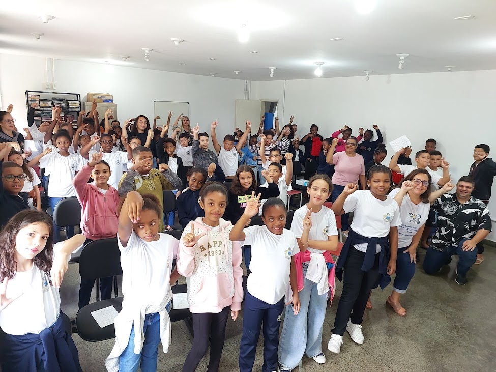Palestras inclusivas celebram o Dia Nacional da Libras em Macuco
