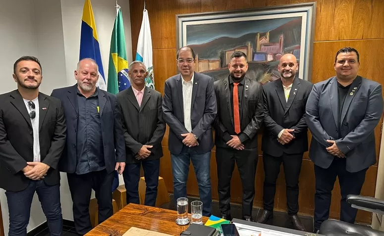 Presidente Huguinho busca recursos para Macuco em agenda intensa em Brasília