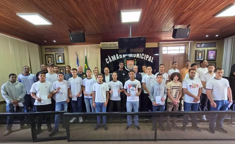 Trajano de Moraes realiza solenidade de alistamento militar